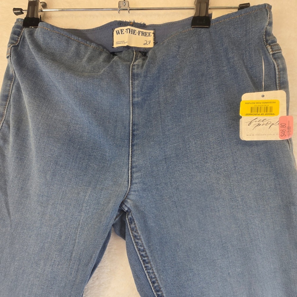 NWT We The Free People Penny Pull On Flare Jeans Blue Mid Rise Denim Women 27x34 - Picture 2 of 16